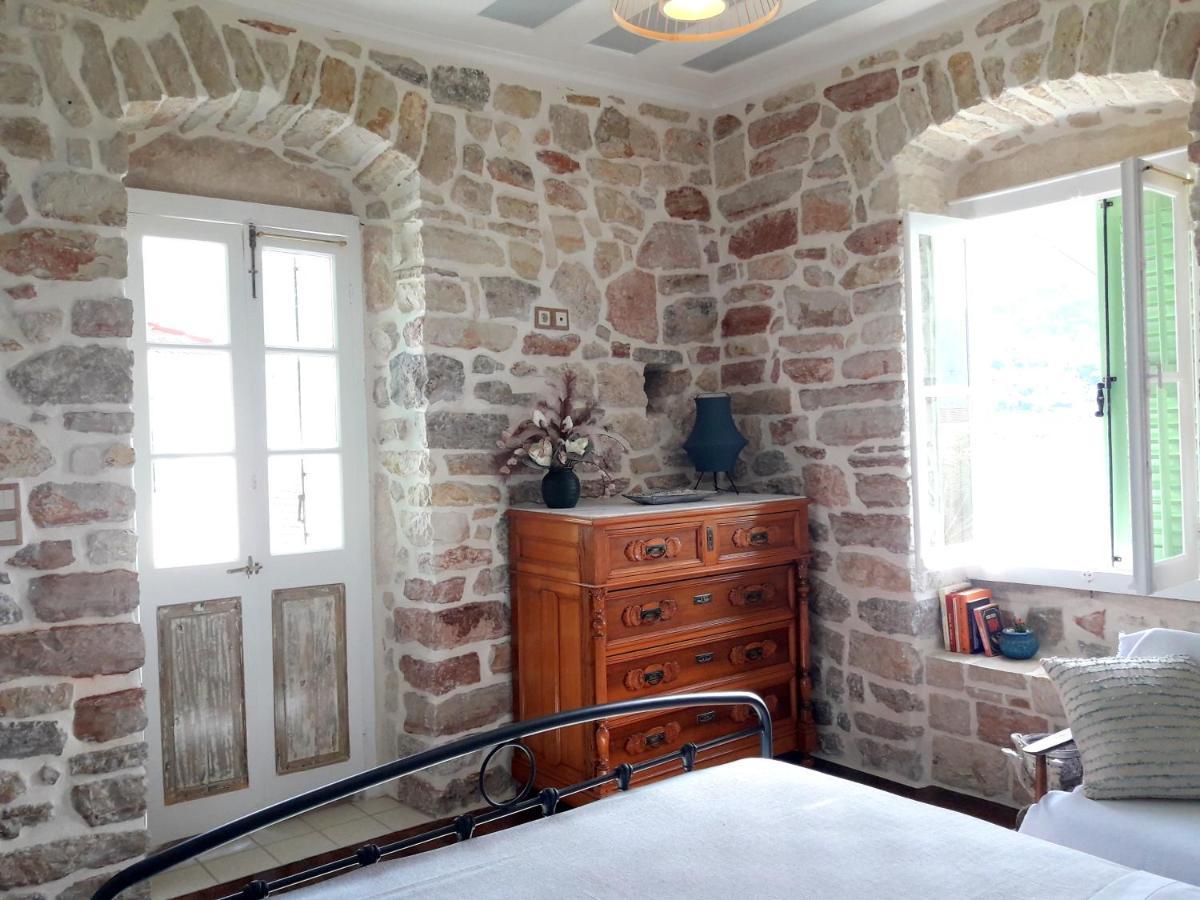 1836 Traditional House Vathy  Eksteriør bilde